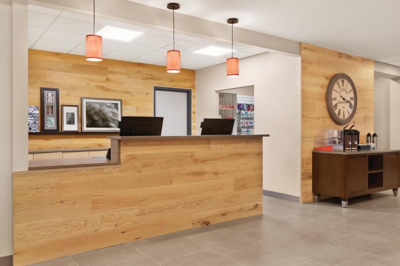 Country Inn & Suites By Radisson, Belleville, On Екстер'єр фото